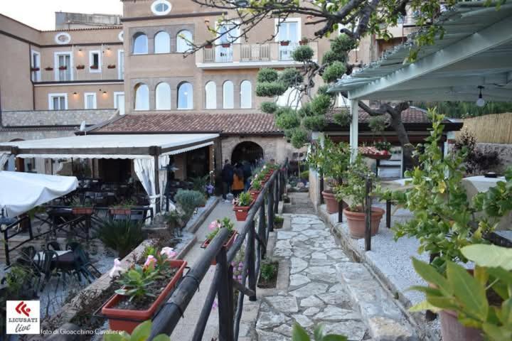 La Locanda Del Curato Rooms Lentiscosa Exterior photo